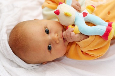 چرا زردی نوزاد باید سریع درمان شود ؟