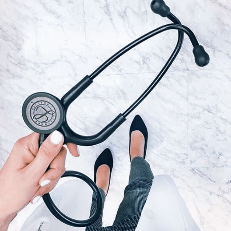 عکس گوشی پزشکی دخترانه